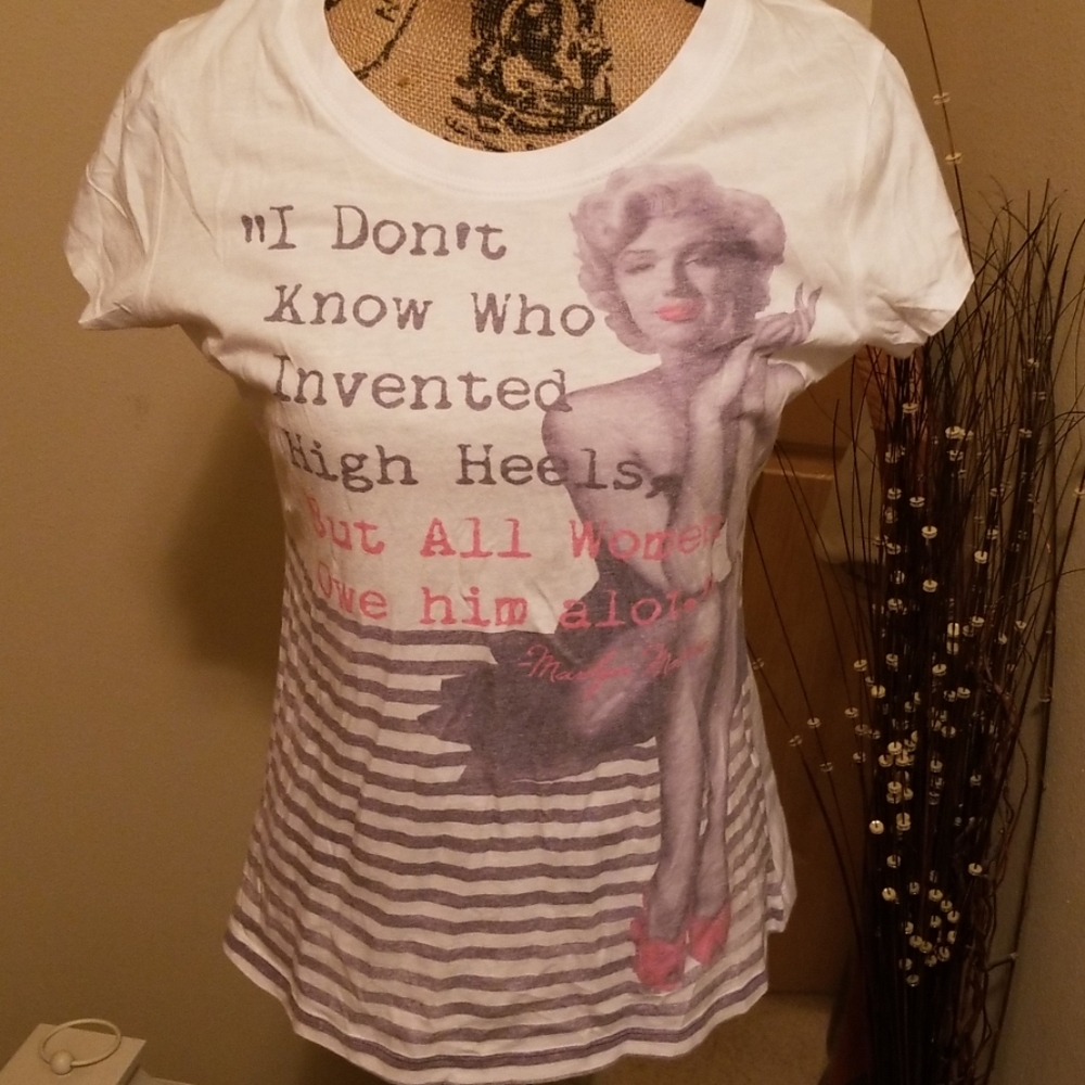 💝Cute Marilyn Monroe tshirt💝